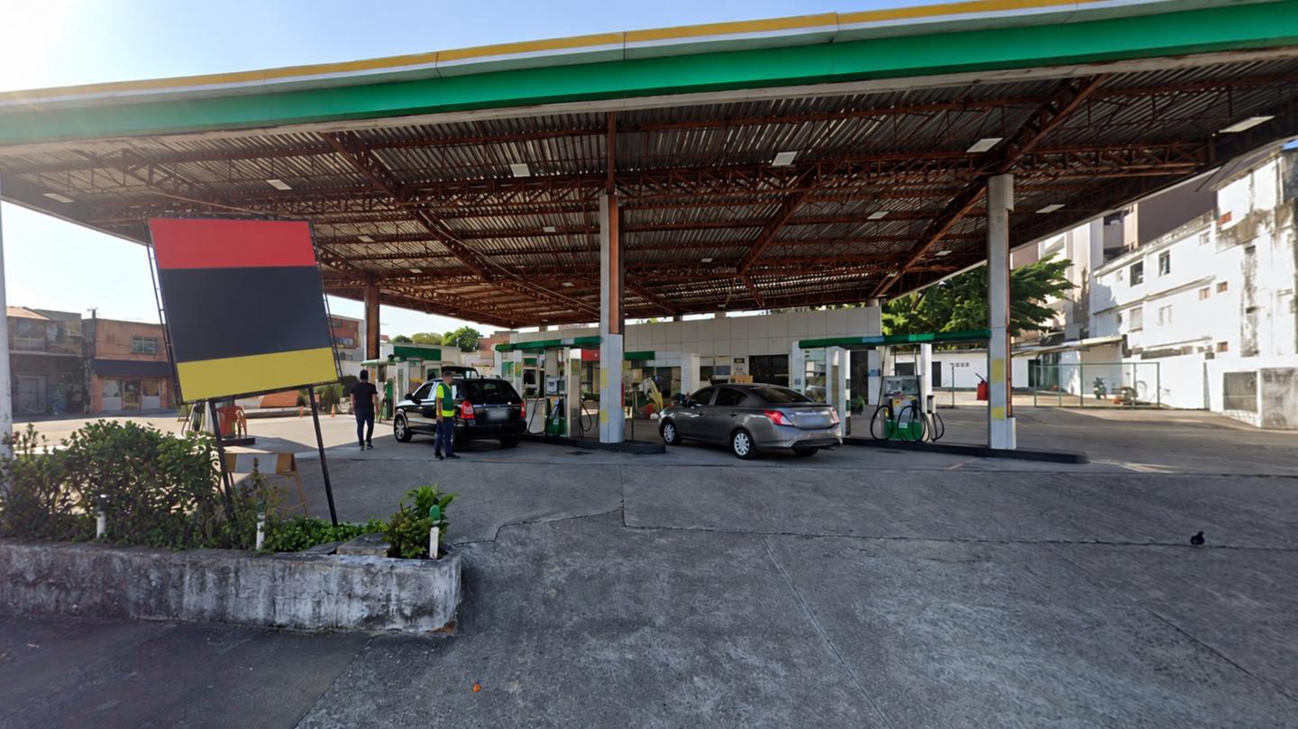 Terreno com benfeitoria de 4.000 m² na Av. Pontes Vieira – Fortaleza/CE