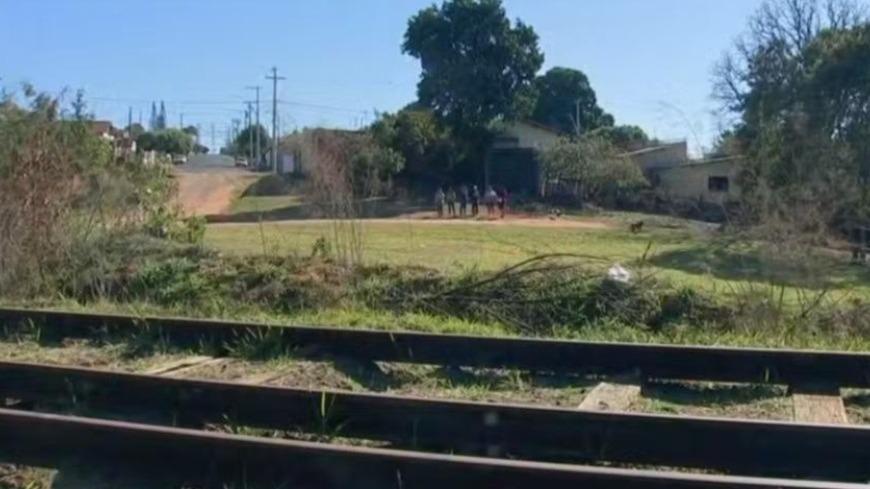 Trecho Desativado da Ferrovia Bauru-Garça, Segmento S-14, Terreno  com 3.115,70 m² - Bauru/SP