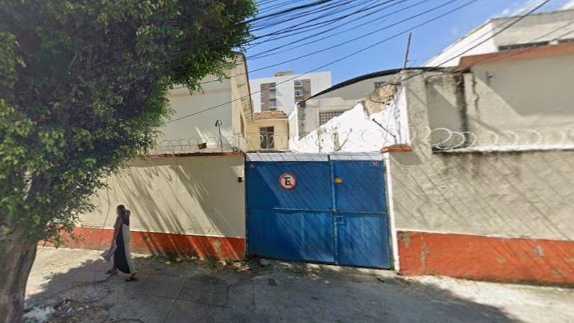 Prédio com terreno de 14,00m x 12,80m x 22,40m na Rua Vilela Tavares - Rio de Janeiro/RJ