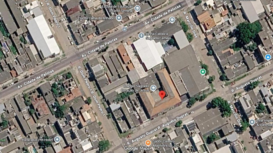 Terreno Urbano com 2.015,00m² e benfeitoria de 54,00 M² em Cidade Nova - Rio grande/RS