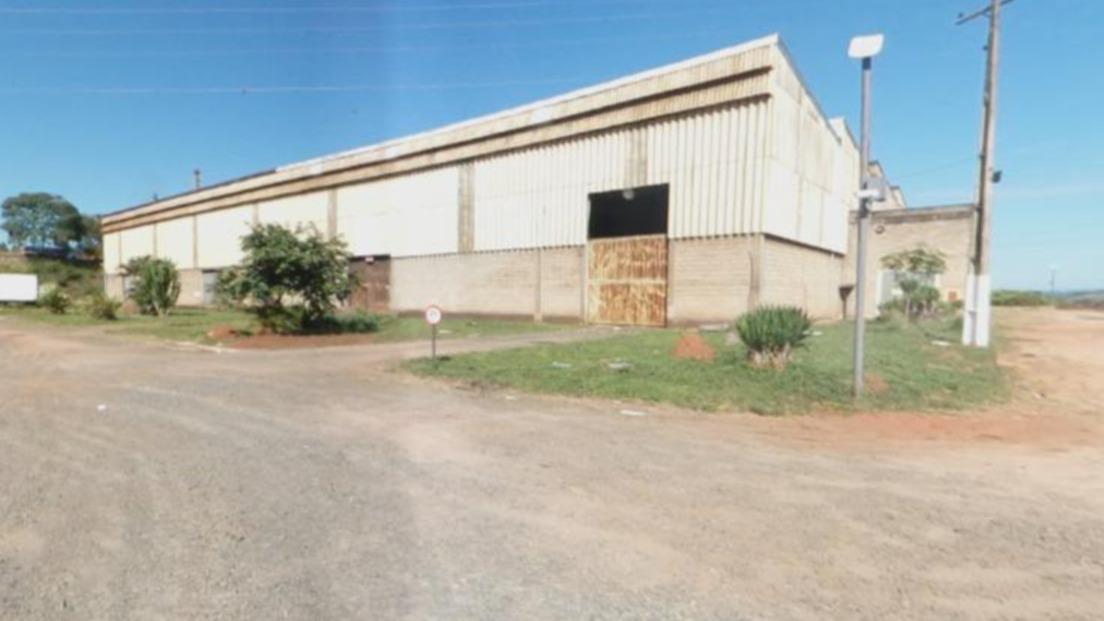 Terreno com Benfeitoria  com uma área total de 49.470m² - Alfenas/MG