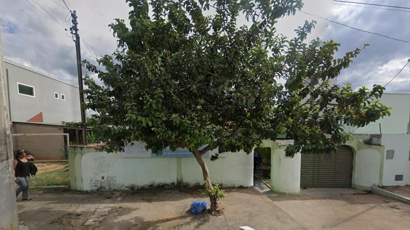 Casa com 600M² contando com 4 quartos, 2 banheiros e uma garagem em Vapabucu - Sete Lagoas/MG