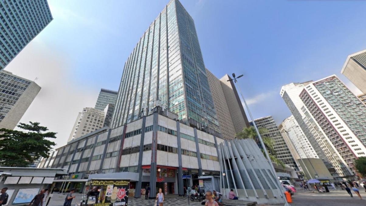 Sala Comercial com Nº 836 no Edifício da Avenida Rio Branco no Centro - Rio de Janeiro/RJ