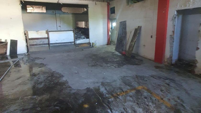 Prédio comercial Nº 715 com 433,00 M² em Campo Grande - Rio De Janeiro/RJ