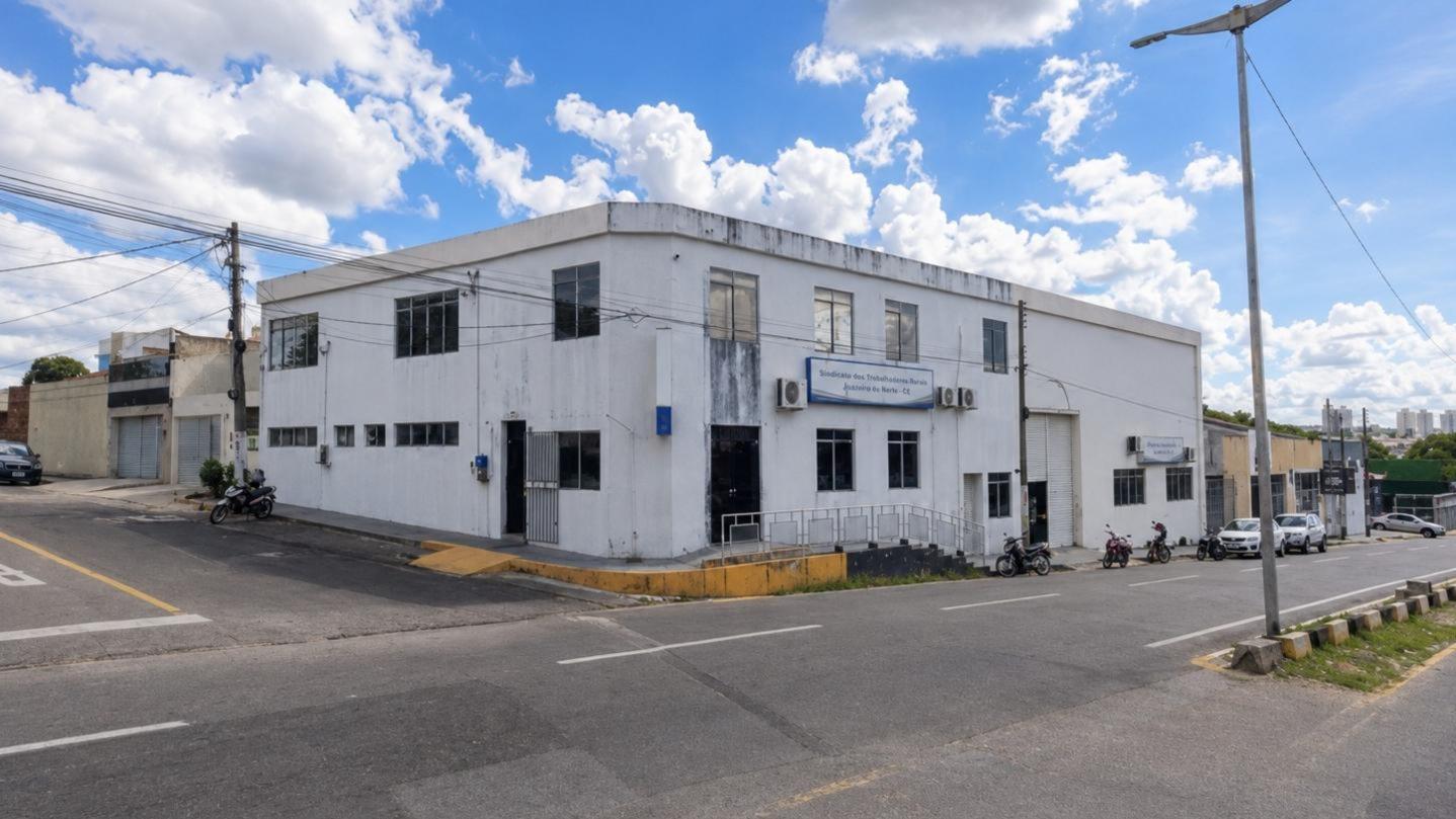 Prédio comercial uma área de 637m² - Juazeiro Do Norte/CE