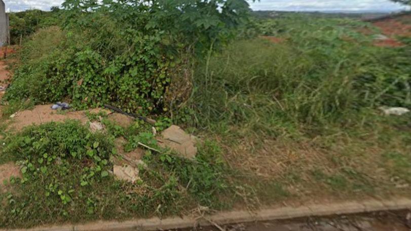 Terreno com uma área total de 2.014 m situado na Rua Moacir Gondim Lóssio, Muriti – Crato/CE