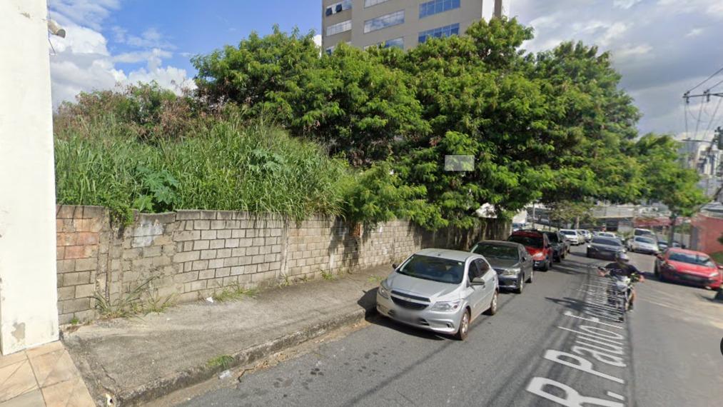 Oportunidade-Casa edificada em terreno com área total de 536,45 m², situada na Avenida Olinto Meireles, nº 1.220-A, Bairro Santa Cruz, Belo Horizonte/MG.