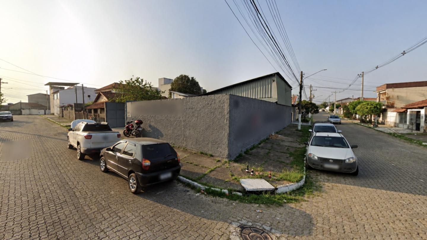 Terreno de Esquina com 346 m² em Resende/RJ com 50% de Desconto