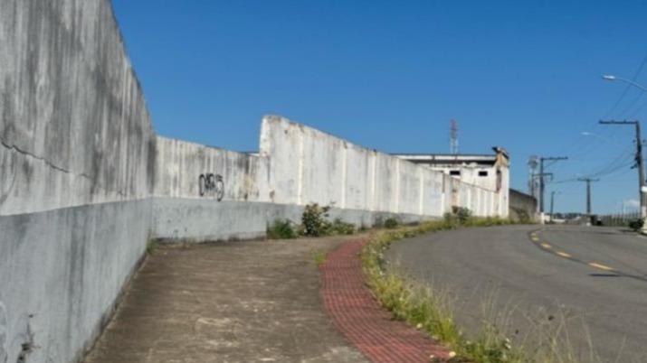 Imóvel Comercial (logística), A.T.: 2.999m², margens BR-101, Laranjeiras Velha, Serra/ES